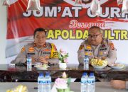 Wakapolda Sultra Hadiri Jum’at Curhat di Desa Morome, Kecamatan Konda, Kab. Konawe Selatan untuk Tingkatkan Kamtibmas