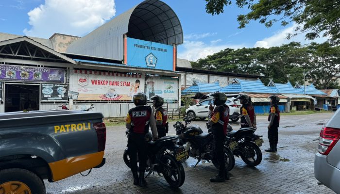 Patroli Ops Ketupat Anoa 2024 Tingkatkan Keamanan di Pasar dan Mal Kendari