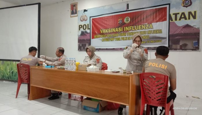 Tim Vaksinasi RS Bhayangkara Kendari Sasar Personel Polres Konsel dan Bombana