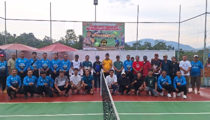 Pjs. Bupati Konut Buka Turnamen Tennis Oheo Hero Brigade Champions 2024, Inisiasi Kapolres AKBP Priyo Utomo